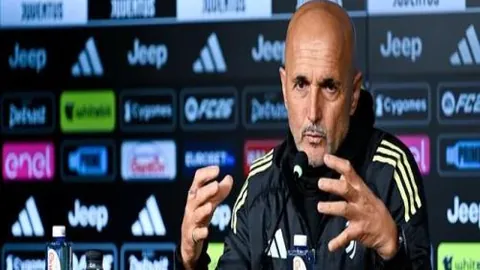 中国电影史上首部百亿票房电影问世